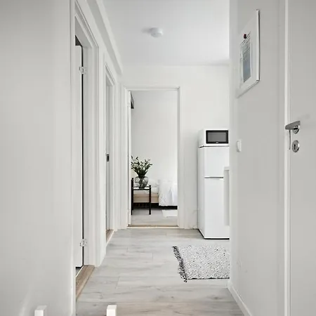 A Place To Stavanger, 2 ستافانجر