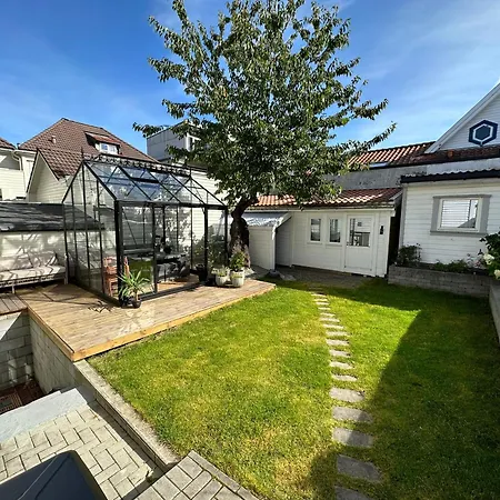 A Place To Stavanger, 2 스타방에르