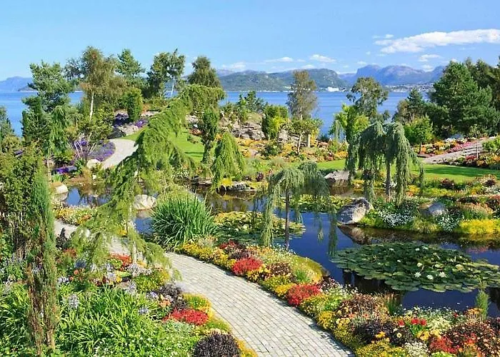 A Place To Stavanger, 2 * スタヴァンゲル
